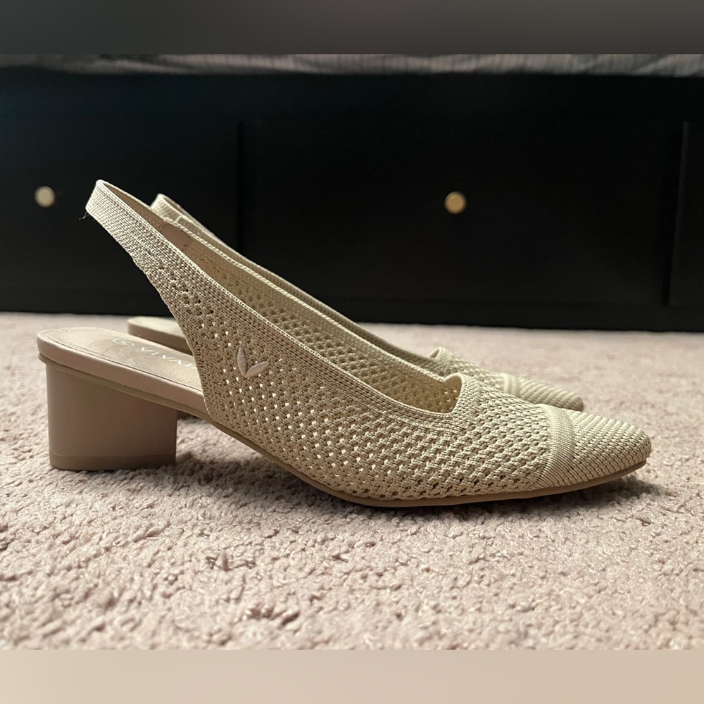 VIVAIA Women's Green Slingback Heels - Picture 2 of 7